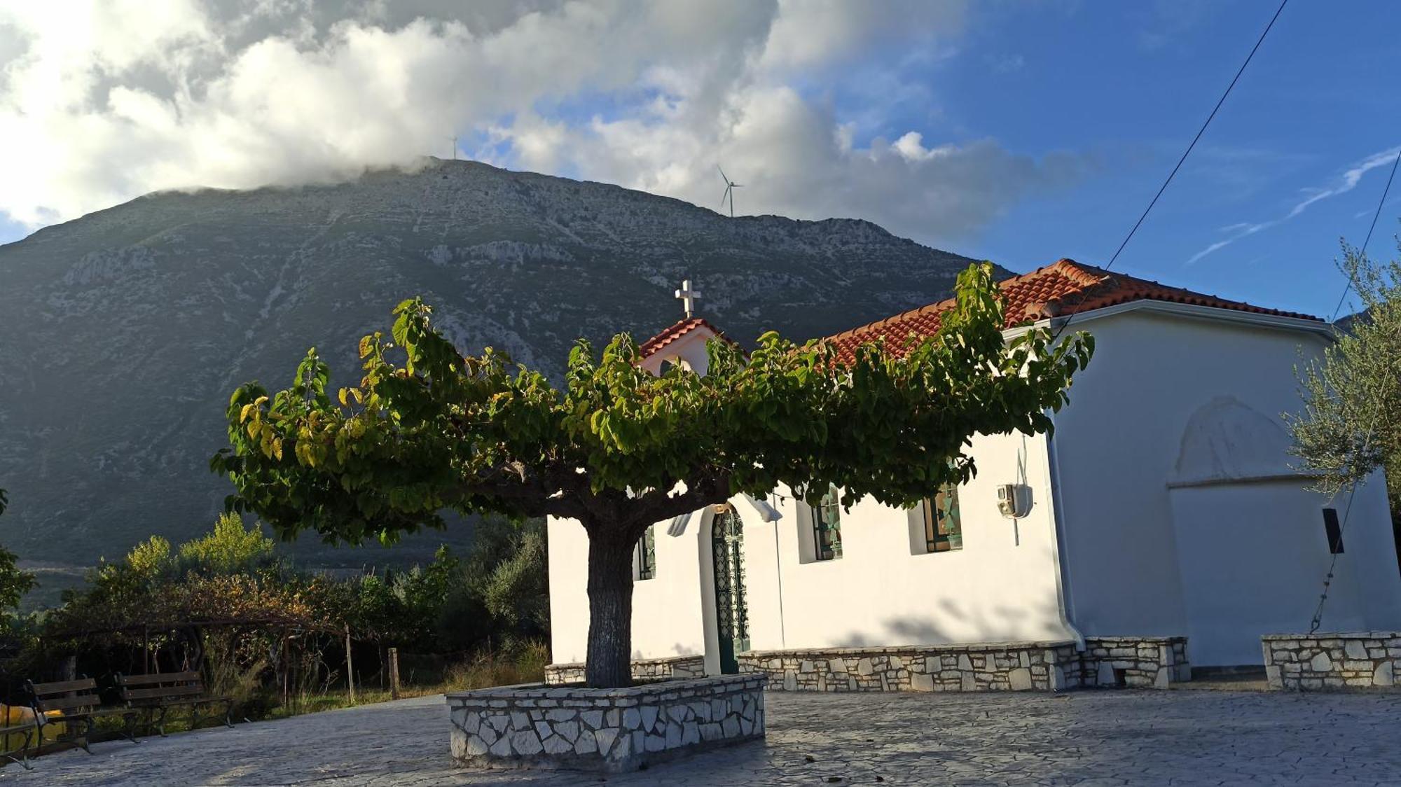 Nafpaktos Cottage By The Sea For Travelers And Dreamers! Экстерьер фото